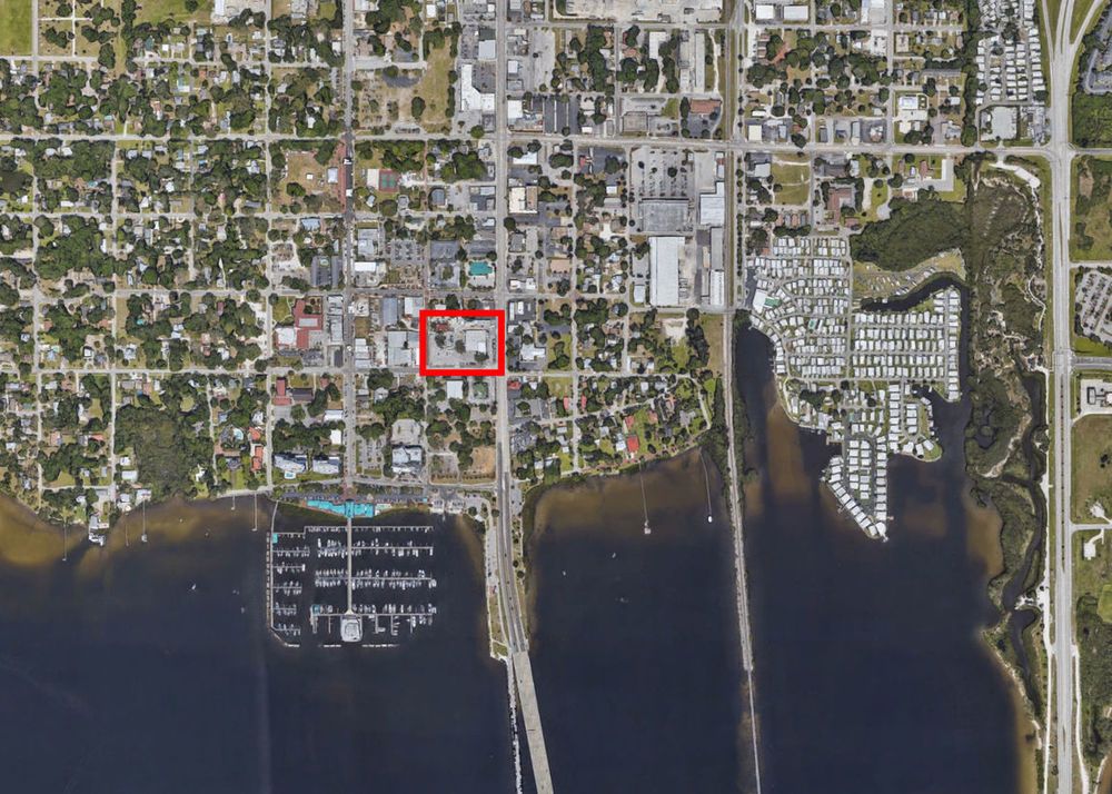 Thornton Site: 405 8th Ave W, Palmetto, FL 34221